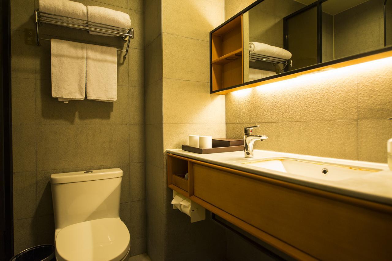 Ji Hotel Shanghai Hongqiao Airport Huqingping Highway Xangai Exterior foto