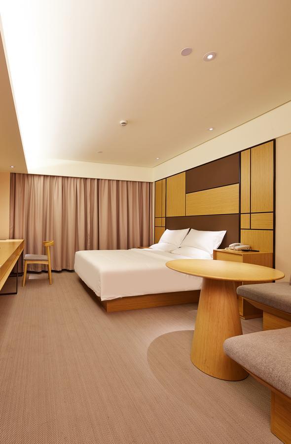Ji Hotel Shanghai Hongqiao Airport Huqingping Highway Xangai Exterior foto